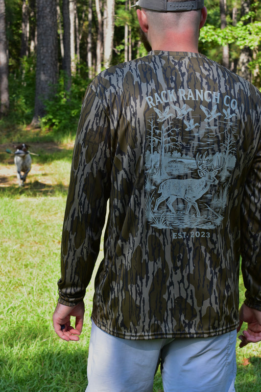 Swamp Buck Mossy Oak Bottomland lightweight long sleeve shirt