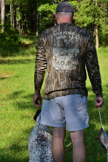 Swamp Buck Mossy Oak Bottomland lightweight long sleeve shirt